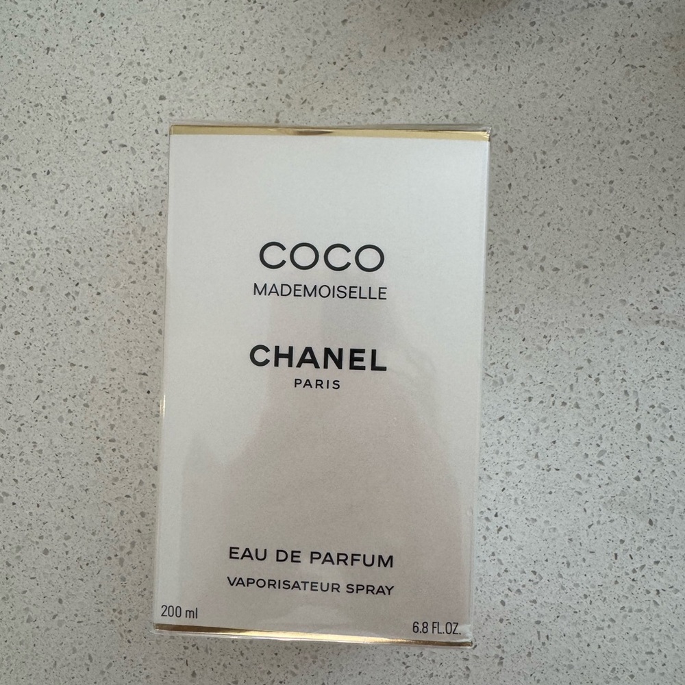 CHANEL Coco Mademoiselle Eau de Parfum - Unopened in box with plastic case